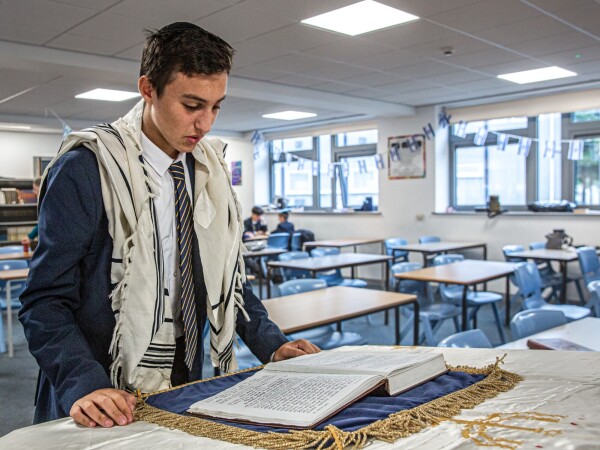 17f419e2 cc92 4ab0 8bea 2285b9d373a2