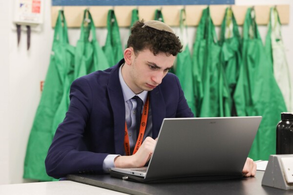 95ff7124 42ef 424f a7bd 2d2f089bfb1e