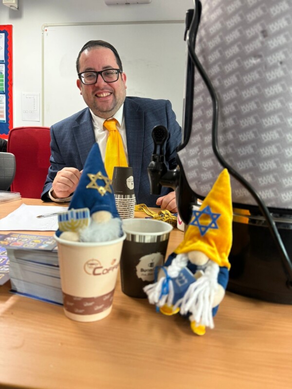 DFEE10D8 551B 4A0E BDA9 8EC0BBE564F3 1